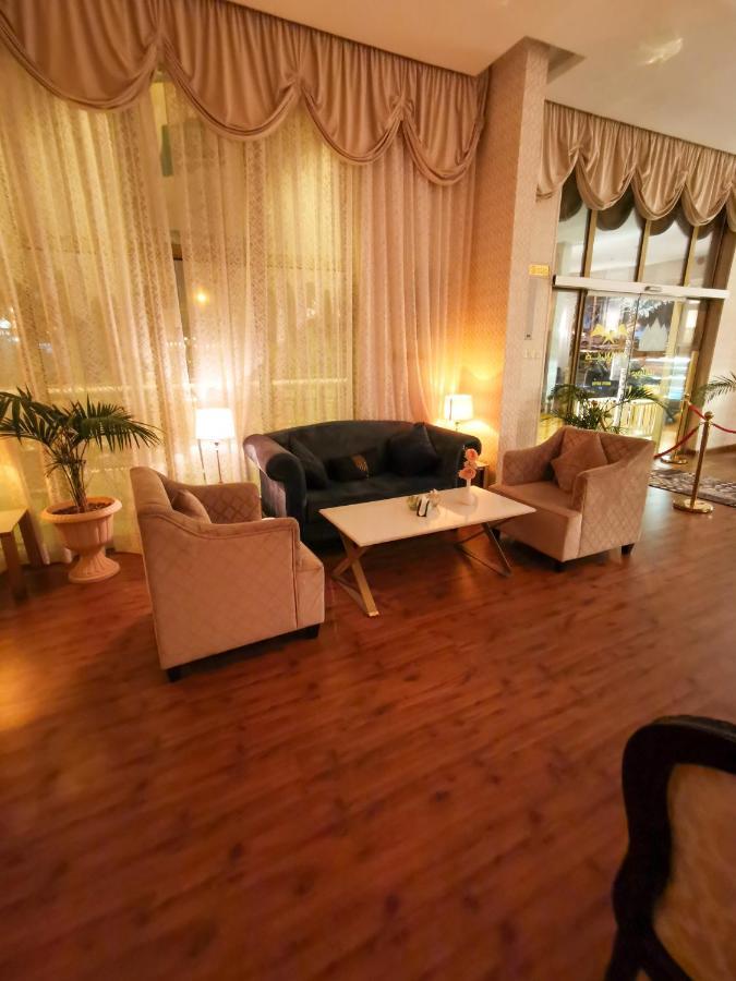 فندق كيان - Kyan Hotel Khamis Mushait Exteriér fotografie
